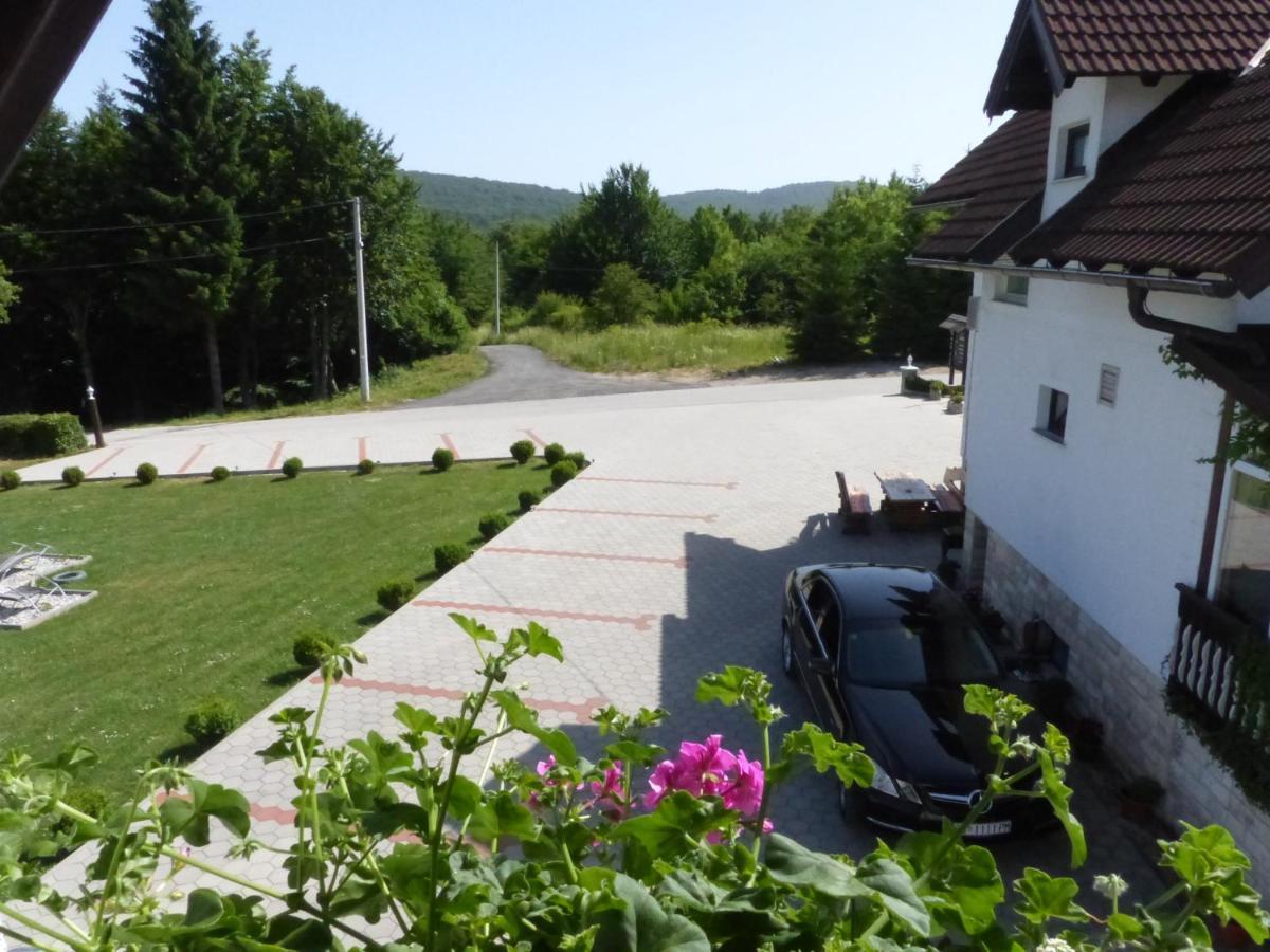 House Pox Hotel Plitvička Jezera Exterior foto